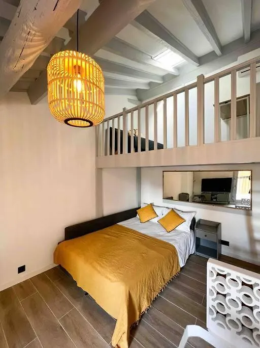 Apartment Beautiful Top Floor & Terrasse Nice