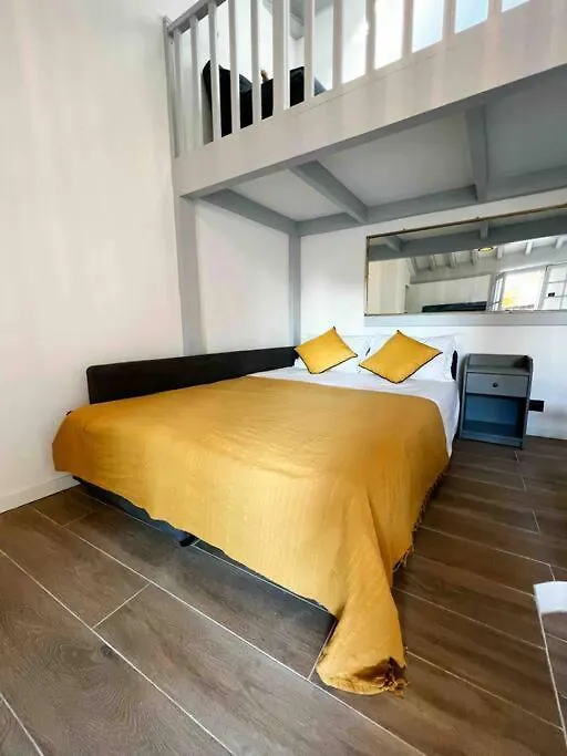 Beautiful Top Floor & Terrasse Nice Apartment